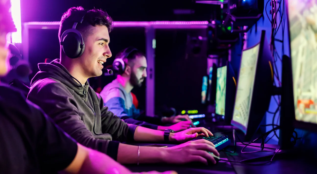 کاهش وحشتناک و ناگهانی درآمد یوتیوبرهای ایرانی!